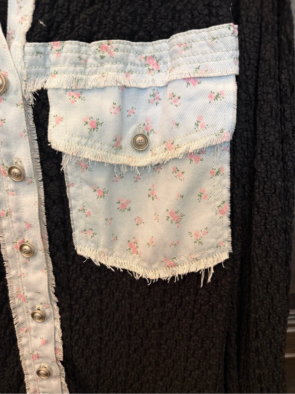 POL Black Textured Button-Down with Light Blue Floral Trim - Picture 5 of 11